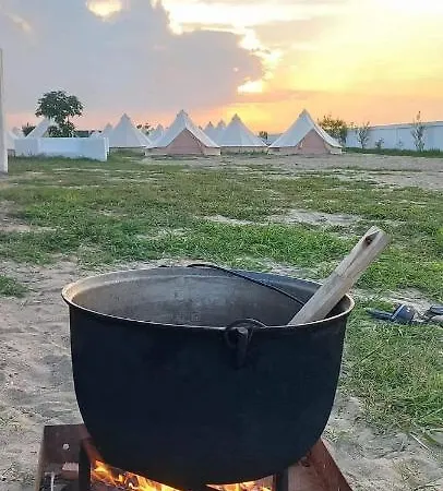 Faleza23 Campismo de Luxo *